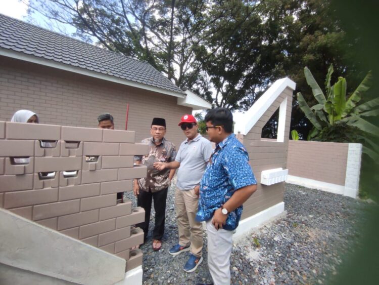 Wakil Wali Kota Padang, Maigus Nasir, berkunjung ke PT Semen Padang pada Jumat (22/8). IST