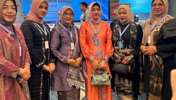 Bangun Jejaring Nasional! Ketua Dekranasda Dharmasraya Hadiri Rakernas Dekranas 2025 Bersama Selvi Gibran