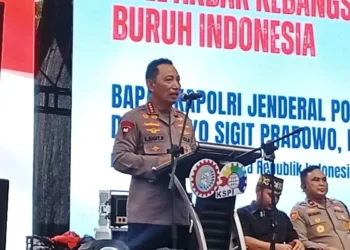 Kapolri Ajak Buruh Dukung Program Pemerintah
