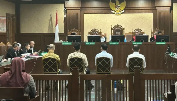 Rugikan Negara Rp285,18 T, 4 Terdakwa Kasus Korupsi Minyak Mentah Disidang