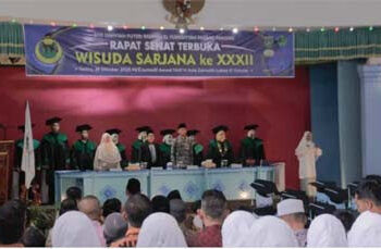 33 Wisudawati STIT Diniyyah Puteri Resmi Dikukuhkan