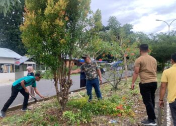 Bupati Yulianto dan Jajaran Pemkab Pasbar Laksanakan Gotong Royong Bersama