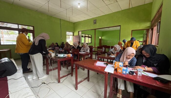 UNP Dorong Penguatan Branding Batik Eco Print