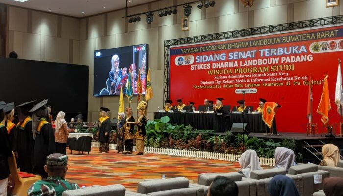 STIKES Dharma Landbouw Padang Cetak Lulusan Siap Terjun ke Dunia Profesional