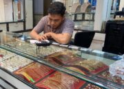 Harga Emas Melonjak Tajam