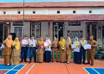 SMPN 1 Padang Raih Predikat Sekolah Terbaik di Sumatera Barat