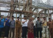 Persiapkan Kedatangan Presiden Prabowo Tahun 2026, Wamenaker Kebut Pembangunan Rumah Gadang