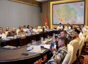 Pembinaan di Kanwil BPN Provinsi Sumsel, Menteri Nusron Tekankan Layanan Pertanahan yang Adaptif bagi Generasi Muda