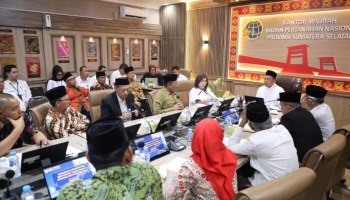 Silaturahmi dengan Organisasi Keagamaan di Sumsel, Menteri Nusron Dorong Sertifikasi Tanah Wakaf dan Rumah Ibadah