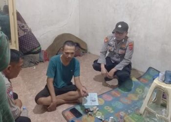 Seorang Pria Nekat Coba Bunuh Diri Saat Siaran Langsung di Tiktok