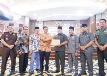 Pemkab Pesisir Selatan Sampaikan Nota Pengantar RAPBD 2026 ke DPRD