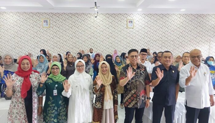 Warga Bukittinggi Didorong Olah Sampah Mandiri