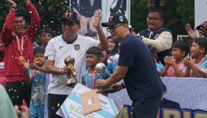 YT Cup IV Selesai Digelar, Ketua Askot PSSI Kota Padang Apresiasi Yeyen Tumena