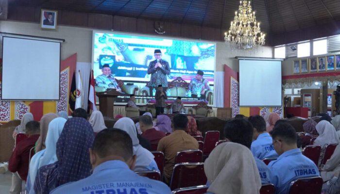 Wawako Bukittinggi Apresiasi Akademisi dan Pemerintahan Bersinergi