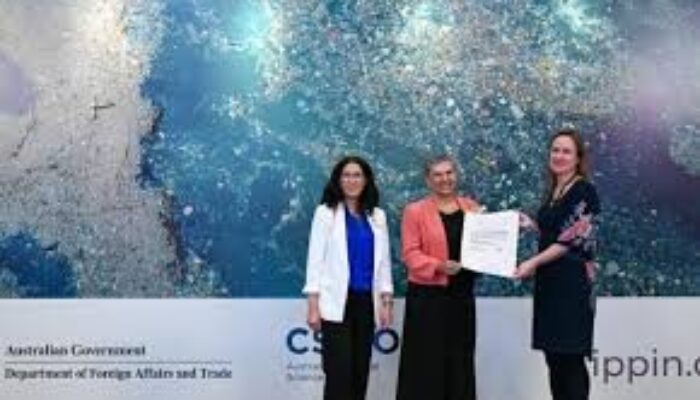 Para Inovator Memperkenalkan Terobosan Inovasi Plastik di IPPIN