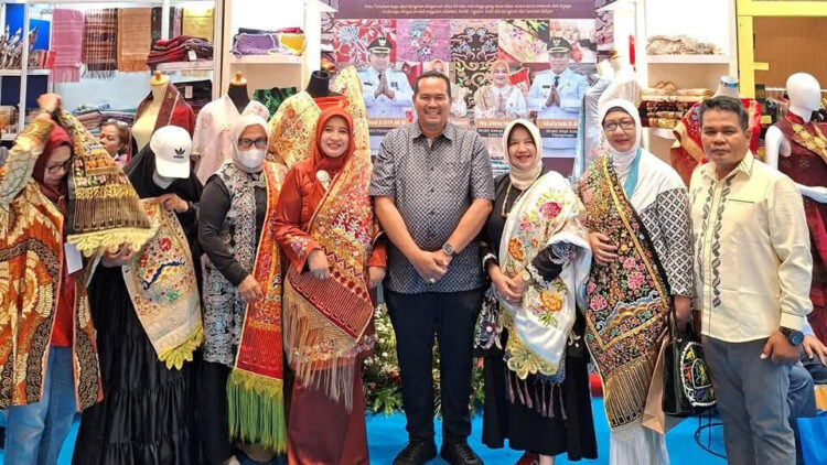 Kota Pariaman mengikuti ajang The Jakarta International Handicraft Trade Fair (Inacraft) 2025 pada 1-5 Oktober 2025. DOK MITHA