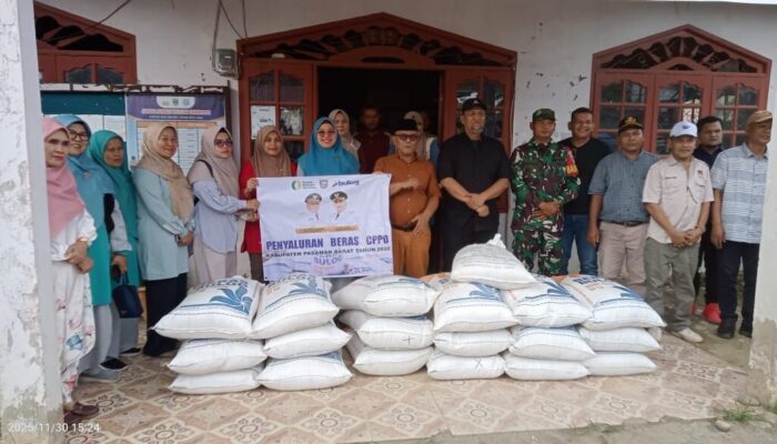 Bupati Yulianto dan Wabup M. Ihpan Salurkan 7,8 Ton Beras ke Lima Titik Daerah Krisis Bencana Pasbar