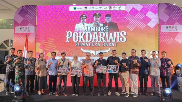 Ketua DPRD Provinsi Sumatera Barat (Sumbar) Muhidi menegaskan bahwa panti asuhan harus menjadi bagian penting dalam menyiapkan Sumber Daya Manusia (SDM). IST