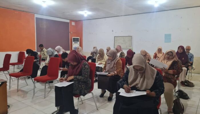 Padang Sedang Mencari Arsiparis Teladan