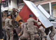 Langgar Aturan, Satpol PP Padang Tertibkan PKL Nakal