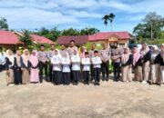 Apresiasi Partisipasi Dalam Lomba Polisi Cilik, Kasatlantas Sijunjung Serahkan Piagam Penghargaan