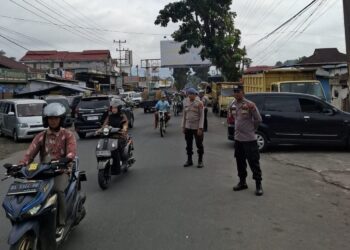 Antisipasi Kemacetan dan Penyalahgunaan BBM Bersubsidi, Polres Pasbar Siagakan Personel di Sejumlah SPBU