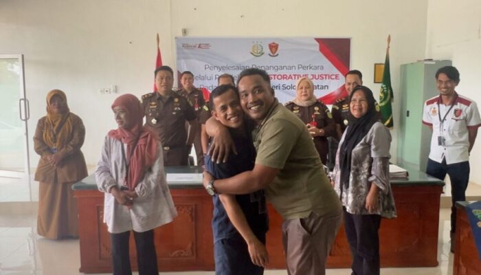 ‎Cekcok Soal Surat Sepadan, Kejari Solsel Damaikan 2 Sumando melalui RJ