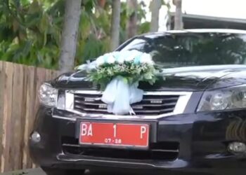 “Kendaraan Bahagia”, Warga Kota Solok Bisa Pinjam Mobil Dinas Wali Kota untuk Kendaraan Pengantin