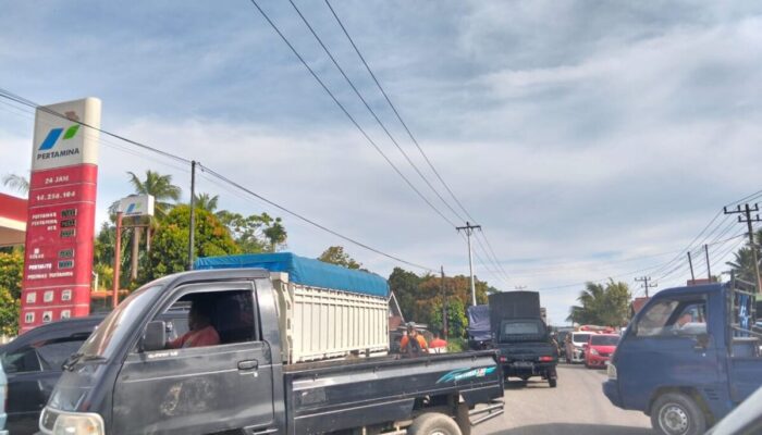 Antrian Mobil Modifikasi di SPBU Taratak Sutera Sebabkan Kemacetan, Pengendara Resah