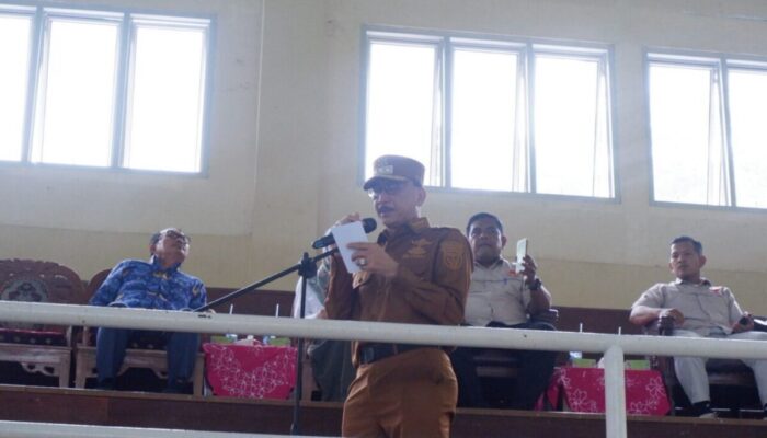 Drum Band MTsN 1 Pessel Dilepas Bupati Berlaga di Ajang Nasional Batavia Marching Band Open Competition