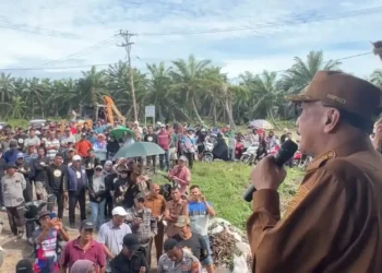 Konflik Mulai Teratasi, Bupati Hendrajoni Turun Tangan Buka Akses Jalan ke PT Incasi Raya