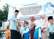 1.200 Stel Seragam Gratis untuk Siswa Baru di Pauh Duo Solsel