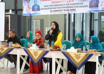 Tingkatkan Kapasitas Kader, TPPKK Tanah Datar Gelar Pelatihan Menjahit