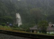 Debit Air Meningkat, Jalur Padang–Bukittinggi di Lembah Anai Tetap Terkendali