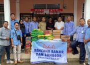 Bank Nagari Cabang Simpang Empat Salurkan Bantuan untuk Korban Banjir dan Longsor di Pasaman Barat