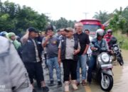 Jalan Putus, Rombongan Bupati Yulianto Terpaksa Menginap di Rumah Warga