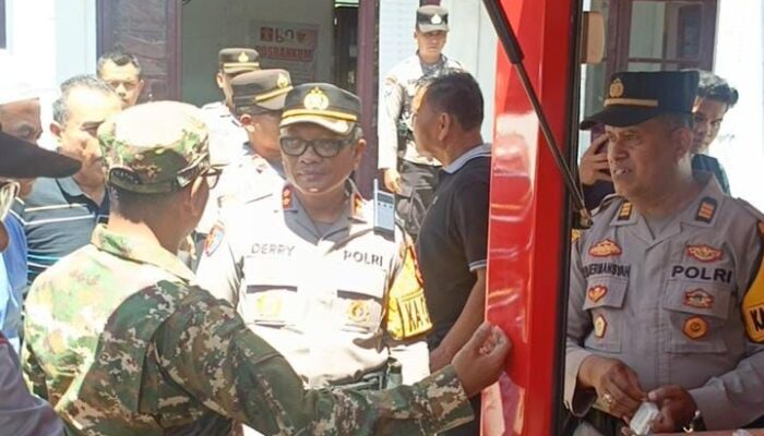 Wabup Risnaldi dan Kapolres Tinjau Dapur Umum di Bayang, Pastikan Kebutuhan Dasar Warga Terdampak Banjir Terpenuhi