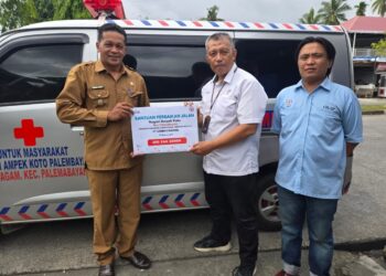 Perkuat Akses Ekonomi Warga, PT Semen Padang Salurkan 300 Zak Semen untuk Nagari Ampek Koto