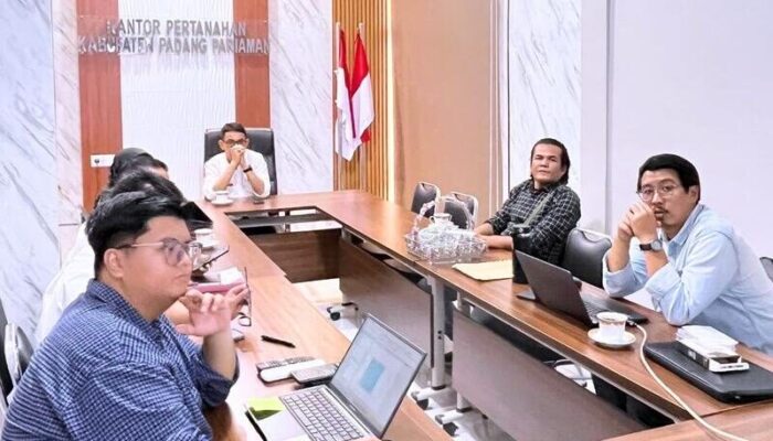 Kantah Padang Pariaman Gunakan Drone Canggih PUNA, Pemetaan Tanah Kini Lebih Akurat dan Efisien!