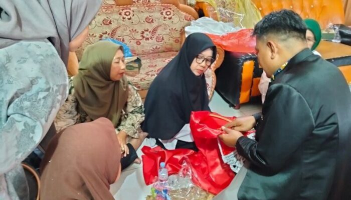 Benang Emas dari Sungai Sariak, 52 Perempuan Dilatih Sulaman Kapalo Peniti untuk Dongkrak UMKM Nagari