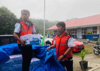 Semen Padang Kirim Bantuan untuk Dapur Umum Korban Banjir Batu Busuak