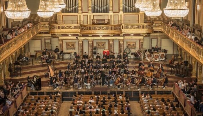 Ketika Lagu Daerah Diaransemen Ulang dengan Gaya Orkestra