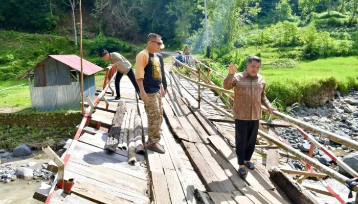 Bupati Agam Tinjau Infrastruktur yang Terdampak Bencana di Matur Palembayan