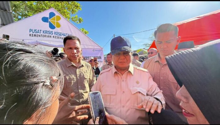 Kunjungi Padang Pariaman,  Prabowo Tegaskan Negara Hadir  dalam Pemulihan Bencana Sumbar