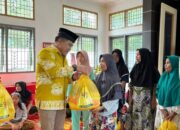 Mahdelmi Dt. Maninjun Salurkan Bantuan Sembako untuk Lansia dan Anak-Anak Terdampak Bencana