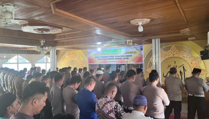 Polres Pesisir Selatan Gelar Salat Gaib untuk Korban Bencana di Sumbar, Sumut, dan Aceh