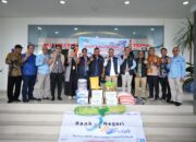 Bank Nagari Serahkan Bantuan untuk Korban Bencana di Kabupaten Solok