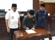 Sinergi Pemko dan DPRD Bukittinggi, Ranperda Pengelolaan Jaminan Produk Halal Disetujui