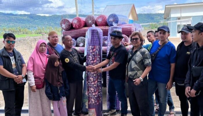 Di Antara Lumpur dan Kehilangan, APPRINDO Mengantar Harapan untuk Warga Solok