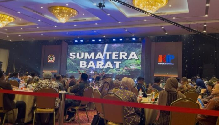 Prestasi di Ujung Tahun, Pemprov Sumbar dan 3 Kampus di Padang Raih Prediket Informatif pada Anugerah KI Pusat 2025